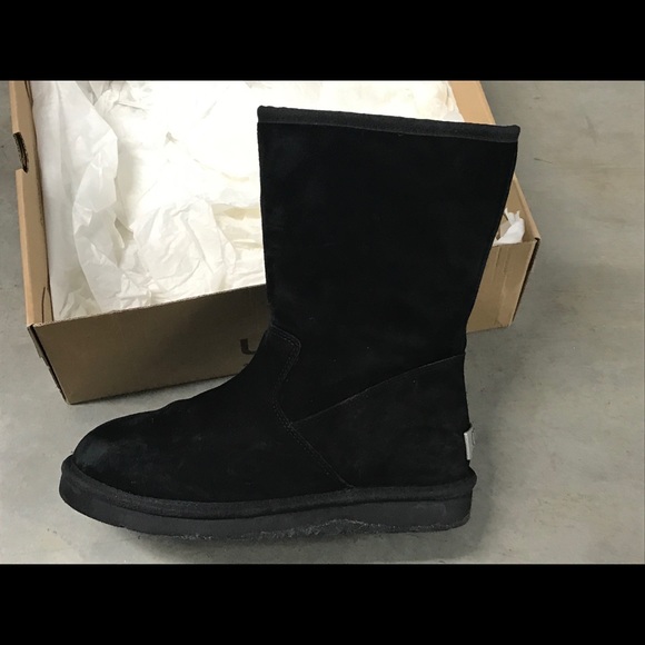UGG boots size 7 - Picture 6 of 7